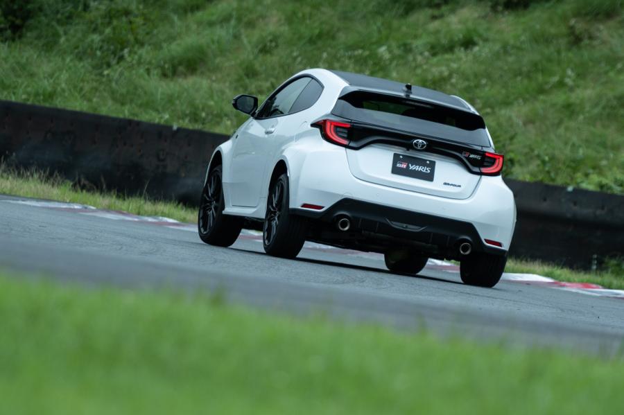  Toyota GR Yaris RZ First Edition 2020 года  (JP) (фото 6 из 27)